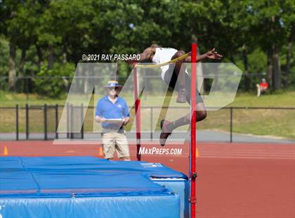Thumbnail 2 in Section XI Boys Track Championships photogallery.
