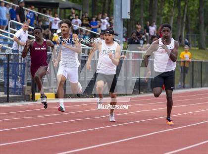 Thumbnail 1 in Section XI Boys Track Championships photogallery.