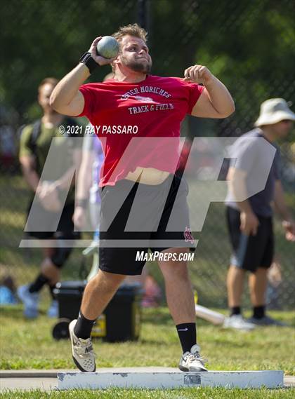 Thumbnail 2 in Section XI Boys Track Championships photogallery.
