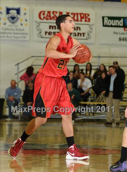 Thumbnail 2 in College Park vs. Jesuit (G.I.B.T.) photogallery.