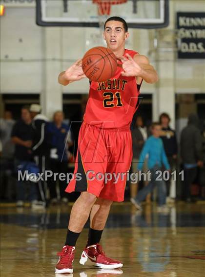 Thumbnail 2 in College Park vs. Jesuit (G.I.B.T.) photogallery.