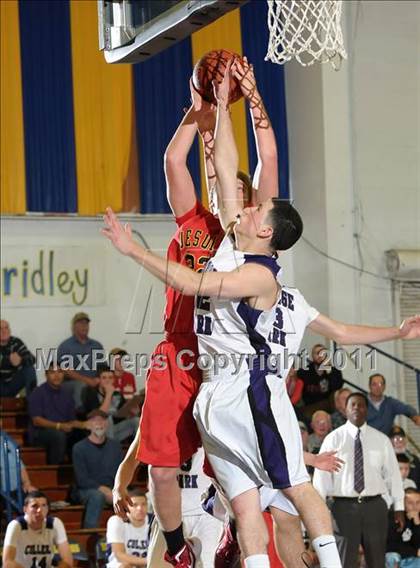 Thumbnail 3 in College Park vs. Jesuit (G.I.B.T.) photogallery.