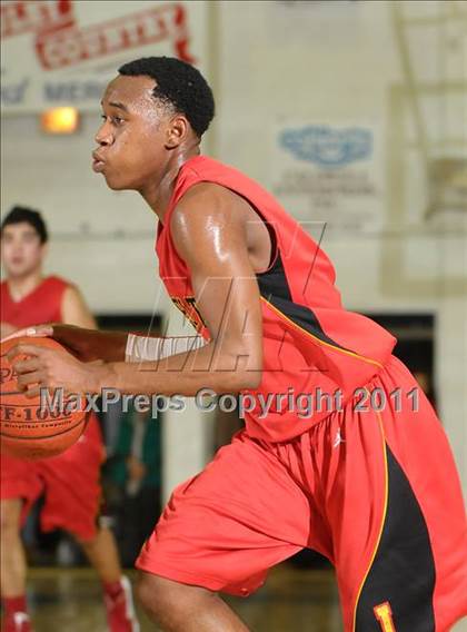 Thumbnail 3 in College Park vs. Jesuit (G.I.B.T.) photogallery.