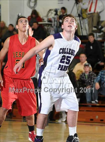 Thumbnail 2 in College Park vs. Jesuit (G.I.B.T.) photogallery.