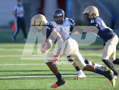 Thumbnail 2 in Mater Dei Catholic vs. Olympian (CIF SDS Division 2 Final) photogallery.