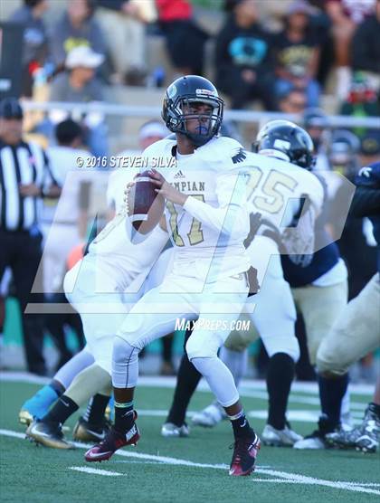 Thumbnail 3 in Mater Dei Catholic vs. Olympian (CIF SDS Division 2 Final) photogallery.
