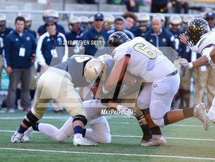 Thumbnail 3 in Mater Dei Catholic vs. Olympian (CIF SDS Division 2 Final) photogallery.