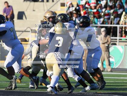 Thumbnail 2 in Mater Dei Catholic vs. Olympian (CIF SDS Division 2 Final) photogallery.