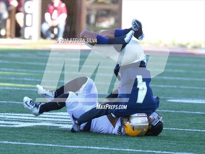 Thumbnail 3 in Mater Dei Catholic vs. Olympian (CIF SDS Division 2 Final) photogallery.