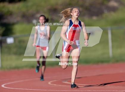 Thumbnail 2 in Metro Conference Track and Field Meet (4X400 Meter) photogallery.