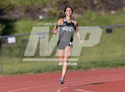 Thumbnail 3 in Metro Conference Track and Field Meet (4X400 Meter) photogallery.