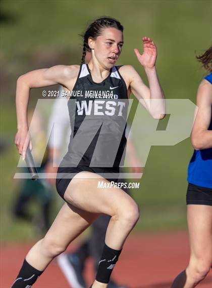 Thumbnail 1 in Metro Conference Track and Field Meet (4X400 Meter) photogallery.