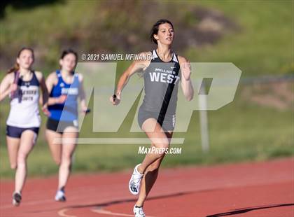 Thumbnail 1 in Metro Conference Track and Field Meet (4X400 Meter) photogallery.