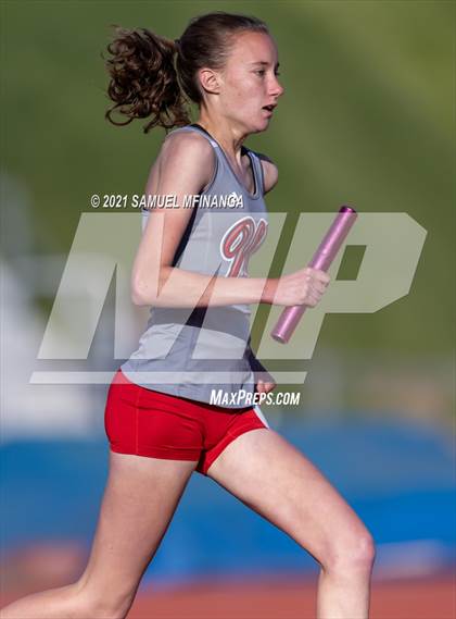 Thumbnail 2 in Metro Conference Track and Field Meet (4X400 Meter) photogallery.