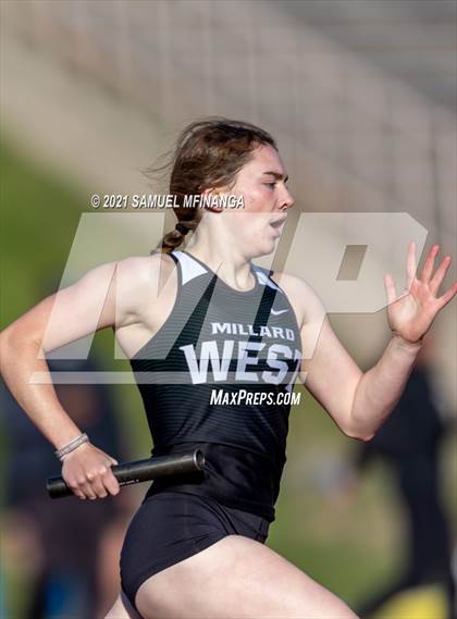 Thumbnail 3 in Metro Conference Track and Field Meet (4X400 Meter) photogallery.