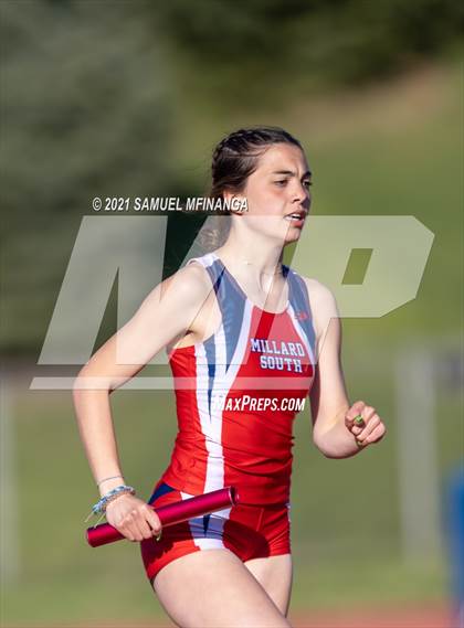 Thumbnail 1 in Metro Conference Track and Field Meet (4X400 Meter) photogallery.