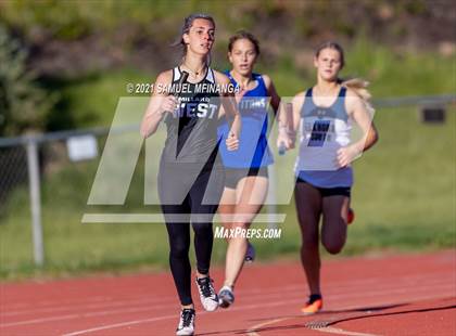 Thumbnail 1 in Metro Conference Track and Field Meet (4X400 Meter) photogallery.