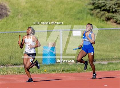 Thumbnail 2 in Metro Conference Track and Field Meet (4X400 Meter) photogallery.