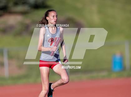 Thumbnail 2 in Metro Conference Track and Field Meet (4X400 Meter) photogallery.