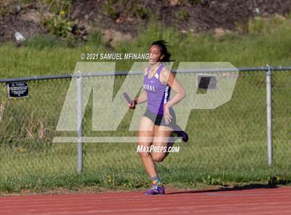 Thumbnail 1 in Metro Conference Track and Field Meet (4X400 Meter) photogallery.