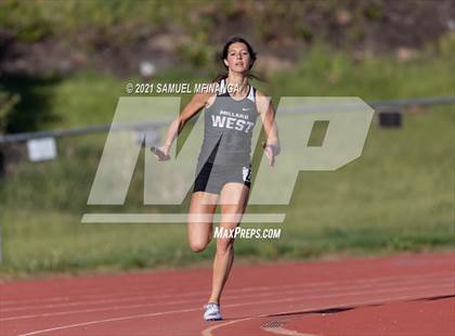 Thumbnail 1 in Metro Conference Track and Field Meet (4X400 Meter) photogallery.