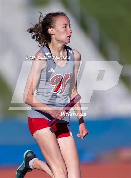Thumbnail 3 in Metro Conference Track and Field Meet (4X400 Meter) photogallery.