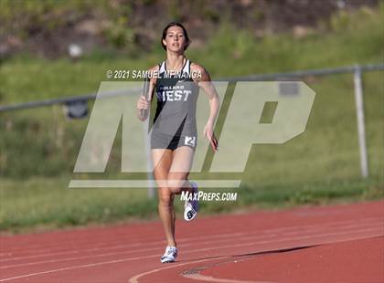 Thumbnail 1 in Metro Conference Track and Field Meet (4X400 Meter) photogallery.