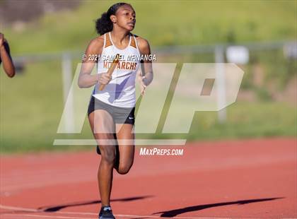 Thumbnail 1 in Metro Conference Track and Field Meet (4X400 Meter) photogallery.