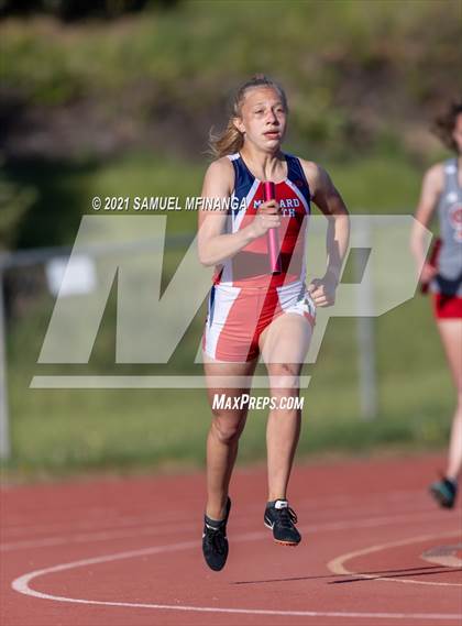 Thumbnail 1 in Metro Conference Track and Field Meet (4X400 Meter) photogallery.