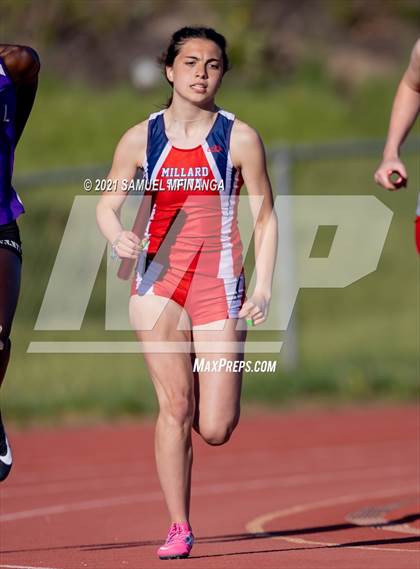Thumbnail 2 in Metro Conference Track and Field Meet (4X400 Meter) photogallery.