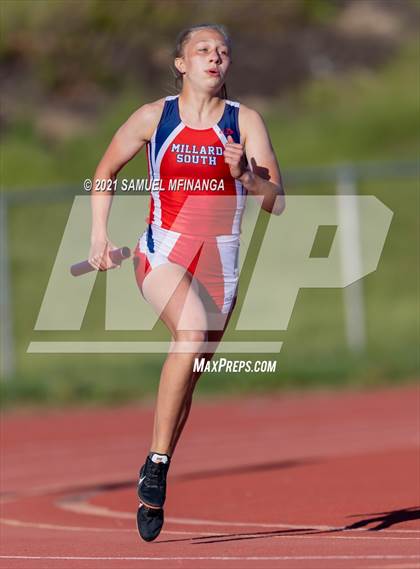 Thumbnail 3 in Metro Conference Track and Field Meet (4X400 Meter) photogallery.