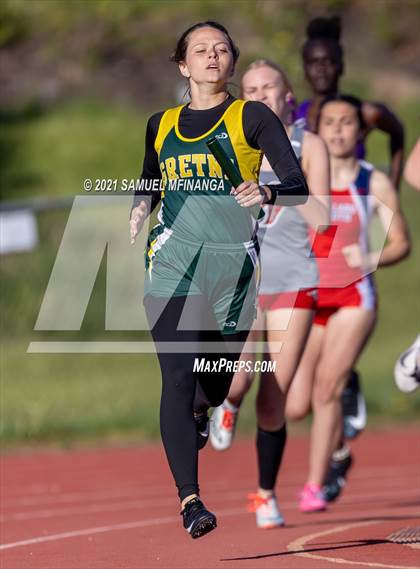 Thumbnail 1 in Metro Conference Track and Field Meet (4X400 Meter) photogallery.