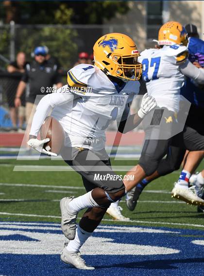 Thumbnail 2 in Lockport vs. Kenmore West photogallery.