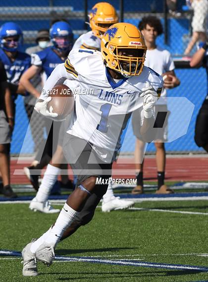 Thumbnail 2 in Lockport vs. Kenmore West photogallery.