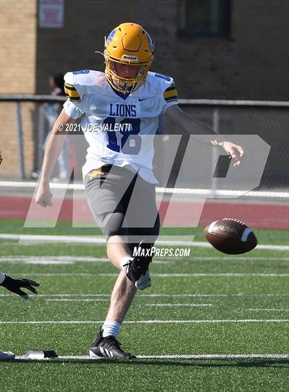 Thumbnail 3 in Lockport vs. Kenmore West photogallery.