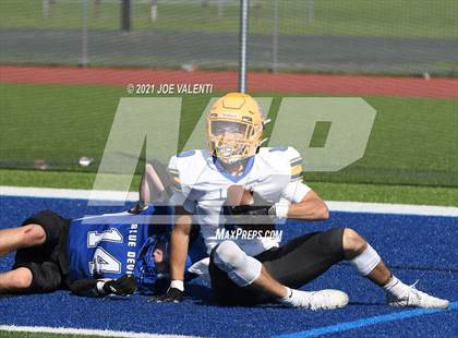 Thumbnail 2 in Lockport vs. Kenmore West photogallery.