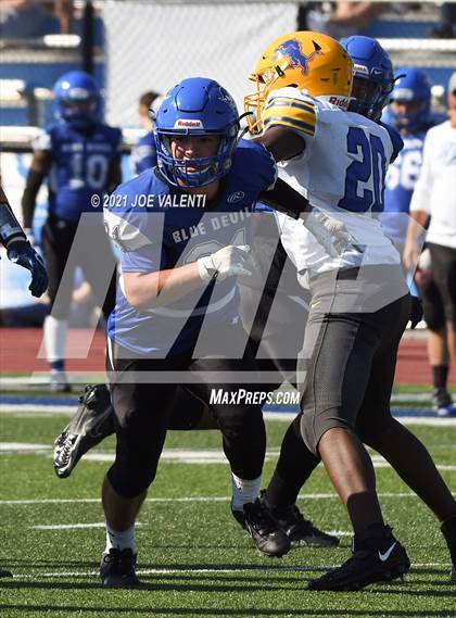 Thumbnail 1 in Lockport vs. Kenmore West photogallery.