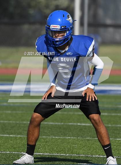 Thumbnail 2 in Lockport vs. Kenmore West photogallery.