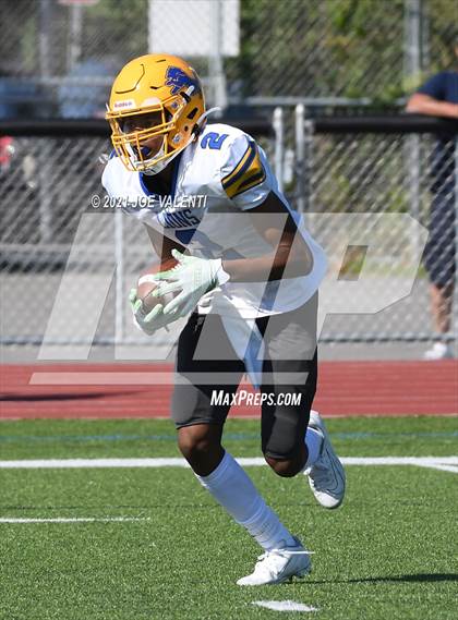 Thumbnail 3 in Lockport vs. Kenmore West photogallery.