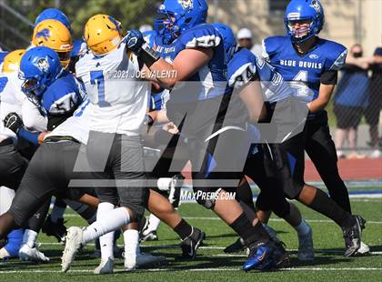 Thumbnail 3 in Lockport vs. Kenmore West photogallery.