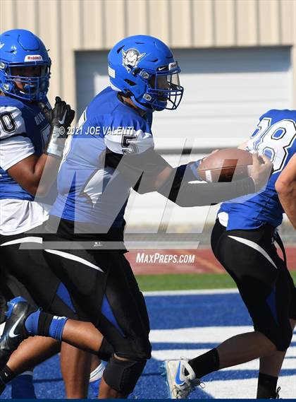 Thumbnail 1 in Lockport vs. Kenmore West photogallery.