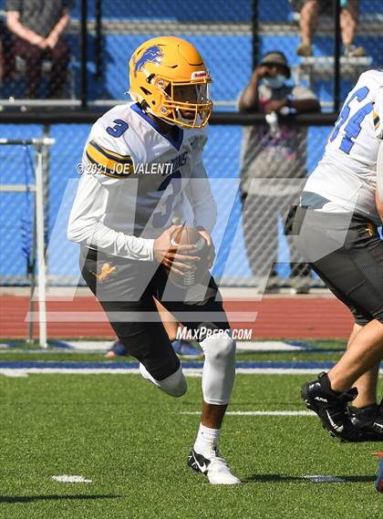Thumbnail 1 in Lockport vs. Kenmore West photogallery.