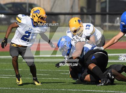 Thumbnail 3 in Lockport vs. Kenmore West photogallery.