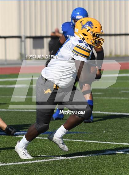 Thumbnail 3 in Lockport vs. Kenmore West photogallery.
