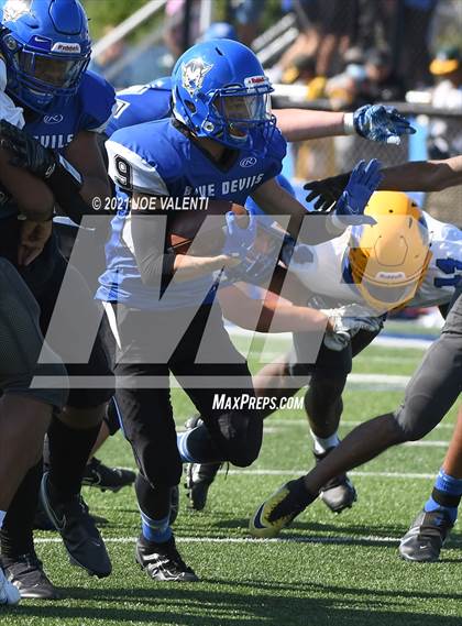 Thumbnail 2 in Lockport vs. Kenmore West photogallery.