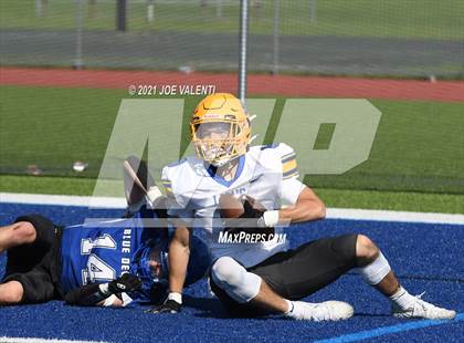 Thumbnail 3 in Lockport vs. Kenmore West photogallery.