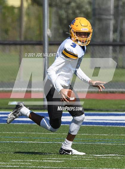 Thumbnail 3 in Lockport vs. Kenmore West photogallery.