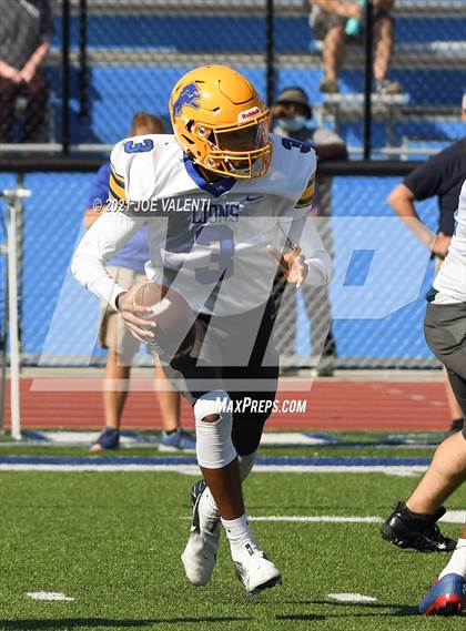 Thumbnail 3 in Lockport vs. Kenmore West photogallery.