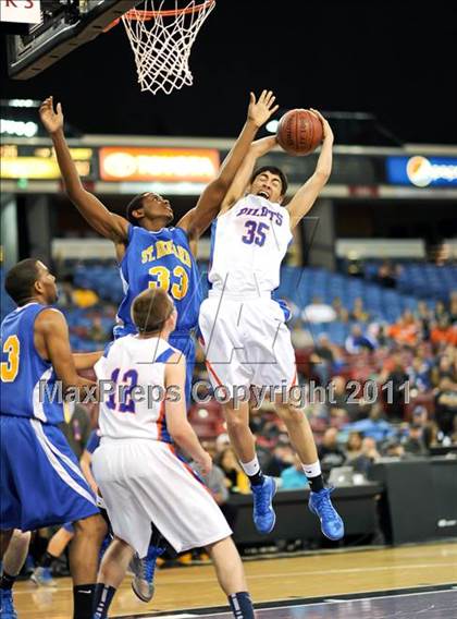 Thumbnail 3 in St. Joseph Notre Dame vs. St. Bernard (CIF State D5 Final) photogallery.
