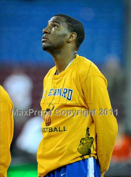 Thumbnail 2 in St. Joseph Notre Dame vs. St. Bernard (CIF State D5 Final) photogallery.